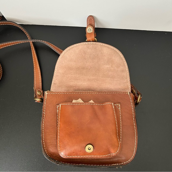 Patricia Nash Small Saddlebag Crossbody in British Tan Leather - Picture 10 of 13